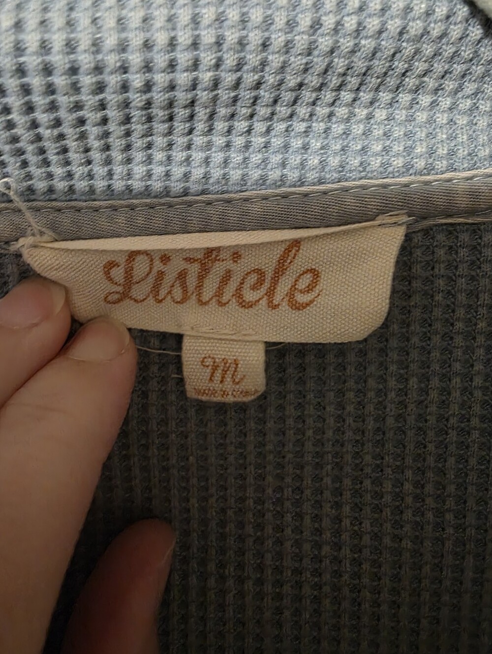 Listicle Shacket - Picture 3 of 6